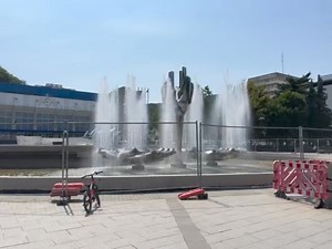 Fântâna cinetică a repornit, spre bucuria reșițenilor | Express de Banat