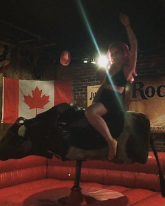 Let out my inner cowgirl this weekend 󾇑🍾 #SarahsLastRodeo 󾆣🏼󾦇 | Skye Sweetnam