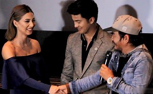 98K views · 609 reactions | साम्राज्ञी लाई छुन पाउदा तक्मे बुढो दङ्ग, फिल्म तिमी सङ्गको कार्यक्रममा जे देखियो | CanadaNepal.net | Facebook