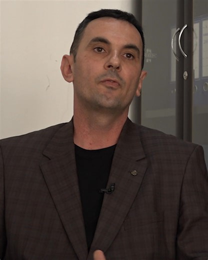 5.6K views |  퐔퐝퐡ë퐯퐞 - Kosova pa deponi për mbetjet radioaktive 퐏ë퐫 퐭ë 퐬퐡퐢퐤퐮퐚퐫 퐞퐦퐢퐬퐢퐨퐧퐢퐧 퐞 퐩퐥퐨퐭ë 퐤퐥퐢퐤퐨퐧퐢 퐥퐢퐧퐤퐮퐧 https://youtu.be/8nZ-Ct3Jtoo | RTK | Facebook