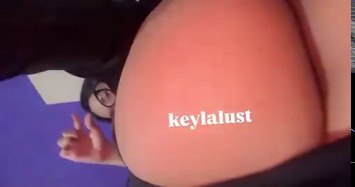 i was born to laugh at small gringo shrimps and tell the truth to them: THAT SMALL THING WILL NEVER FUCK MY LATINA BOOTY🤏🏽😂🤏🏽🍤Send DM FOR MENU! 🤏🏽sph findom brat Chastity worship JOI sexting Femdom humanatm dick rate feet finsub session CEI sissy findomme finsub finbrat cbt
