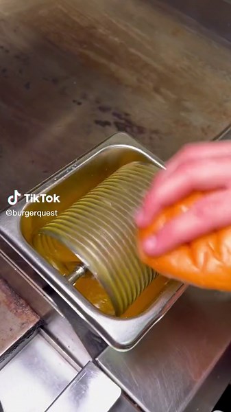 Biggie Smalls-Inspired Burger Cooking Video