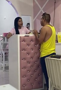 1.3M views · 10K reactions | karla Buscando depilación de bikini  . . . . . . . . . . . . . . . . . este video contiene unicamente material elaborado a manos de guionistas y ACTORES en el medio audiovisual. Se realizó con el único proposito de entretener. Disfrutenlo | SoyKike | Facebook