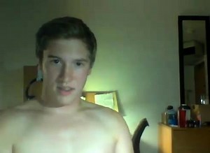 Gay twinks play oral and bondage games