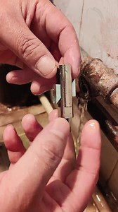 106 reactions | Scoate șuruburile rupte și filetele deteriorate în câteva secunde cu ThreadFix Pro! ⚙️ Compatibil 4/6, oferă prindere puternică, precizie maximă și rezultate rapide fără să mai deteriorezi piesele. Ideal pentru mecanici, DIY sau reparații casnice!  https://gigamart.ro/product/threadfix-pro-extractor-profesional-pentru-suruburi-rupte-si-filet-deteriorat-compatibil-4-6/ | GigaMart | Facebook