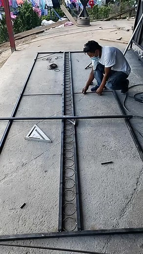 Constructing a Metal Frame: Step-by-Step Guide