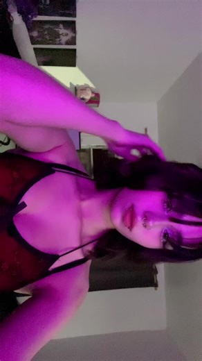 Videos de 🩶Maylo🩶 (@maylo_vela) con “Streets - Doja Cat”