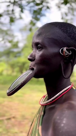 9K views · 89 reactions | A suri or Mursi woman who has had her lip cut is said to have healthier cows and therefore more milk than a woman without AFRICA IS BLESSED!!! | Big Brother Darkroom | Facebook