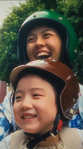 Left-Handed Girl is "sublime." Starring Shih-Yuan Ma, Janel Tsai, and Nina Ye. From director and writer Shih-Ching Tsou. Now playing in select theaters and on Netflix November 28. | Netflix | Facebook