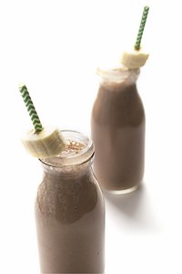 Chocolate Banana Protein Smoothie - The Lemon Bowl