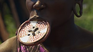 How Africa's Lip Plate Tribe Eats