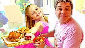 590K views · 12K reactions | Nastya e Stacy discutem sobre surpresas, história infantil 稜稜️️ | Cartoons Stacy | Facebook