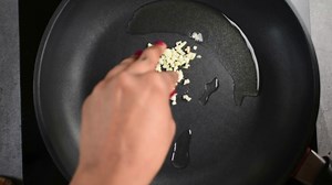 Manchurian Best cooked in #RRO PRIMIO Refined Groundnut Oil #RRO has the finest range of MUFA rich refined and filtered oils made from top quality nuts & seeds - ideally suited for all methods of cooking and all types of cusine including Asian & Continental. Available in all stores nationally. Whatsapp us NOW on 91 9930857754 or Email us: sales@rropl.com #RRO #RROIndia #RROOil #Manchurian #primiorefinedgroundnutoil #groundnutoil #cookingoil #food #foods #instalike #instafood #instagram #picofthe