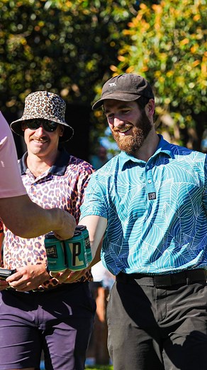 When the @piratelifebeer Wildcard Fan Winner @williambake took on the pros & celebs — and birdied the Stadium Hole with ease! 🎯🔥 #golfshot #southaustralian #piratelifebrewing | Blitz Golf