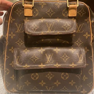 24h sale ⭐️Louis Vuitton Authentic Excentri Cite monogram canvas handbag w/box