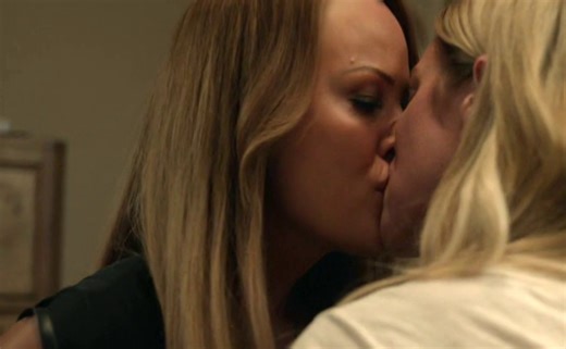 Malin Akerman, Brittany Snow Lesbian Scene in The Hunting Wives