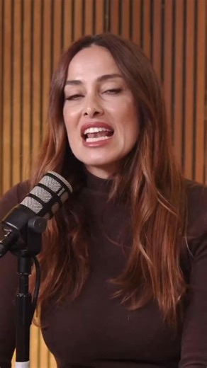 ᴅᴇʙᴏʀᴀ ʙᴇʟʟᴏ 🧿 | ¿Sientes que el deseo en tu relación ha cambiado? Spoiler: No es lineal. En este nuevo episodio de JUNTAS con la sexóloga, Melisa Calani... | Instagram