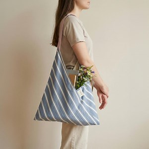 Sac fourre-tout en origami sac à bandoulière de style japonais sac à main triangulaire esthétique en coton à rayures cadeau amateur de livres pour enseignant - Etsy France