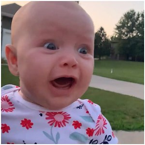 Hilarious reactions of babies to fireworks 🎇 | MetDaan Fashion