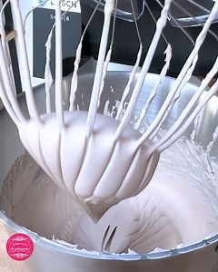 Révolution dans le monde des robots pâtissiers ! Le robot Bosch série dispose de programmes intelligents capables d'évaluer la texture de vos préparations. Incroyable, mais vrai ! Bonne nouvelle ! Jusqu’au 30 juin vous pouvez profiter d’un blender offert ! Offre de parrainage 👉 achetez le robot et parrainez vos amis ! Vous recevrez alors avec l’accessoire filières à pâtes offert (valeur 199,99€) Rendez-vous en premier commentaire pour en savoir plus. Collaboration commerciale #robotpatissier #b