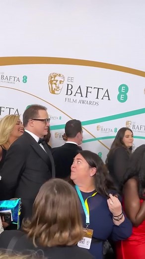 Queues at the BAFTA Awards…👀Florence Pugh, Brendan Fraser, Regé-Jean Page and Vogue Williams among some of the stars that waiting in a long line to get their picture taken! 📸#baftas2023 #bafta #brendanfraser #florencepugh #regejeanpage | FM104