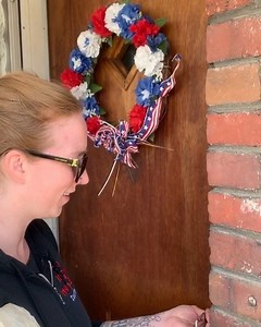 2.6K views · 257 reactions | Nothing like surprising your mom after changing your flight ❤️ | Courtney Cox | Facebook