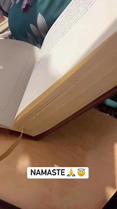 Oracle Book 📕 | Amanda Bourke- Psychic Medium