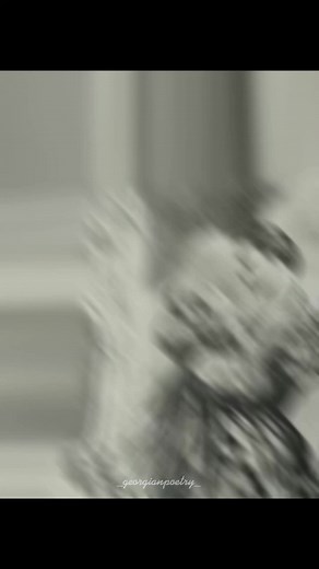 ႮႭႤႦႨႠ on TikTok