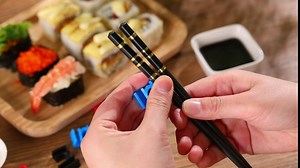 10 Pieces Reusable Chopstick Helpers Training Chopsticks Hinges Connector Reusable Plastic Training Chopstick for Adults Kids Beginner Trainers (Red, Blue)