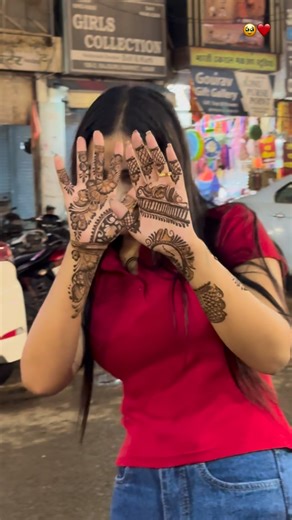 Mansi Duhan on Instagram: "Hath p naam likha lu k..🫠❤️ #sherni9998 #mansiduhan"