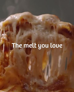 Looking to achieve the ultimate mozzarella melt? Why not give Puck Mozzarella Cheese a try? Crafted from 100% milk. Adds a richer, creamier taste to your dishes! | Puck