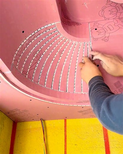 The Secret to a Smooth Ceiling Finish! #CeilingDesign #PlasteringWork #HomeDecor #ConstructionSkills #InteriorFinishing | Deep Dive News