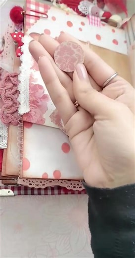 35K views · 877 reactions | Replying to @elizabethharlow186 More strawberries ❤️ #cottagedoorjournal#recipejournal#countrykitchen#recipebook#handmade#junkjournal#handcrafted#c #0810 | Junk Journal Chippy | Facebook