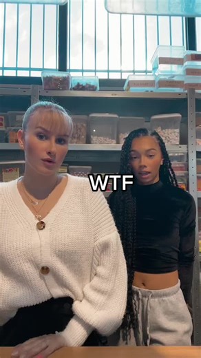 C’est la saison ! Dépêches toi de commander tes meilleurs bonbons d’halloween sur www.generation-souvenirs.com ❤️ #generationsouvenirs #viral #90s #80s #fypシ #bonbons #candy #bonbon #halloween #foryou #passetacommande #2022 #lesmeilleurs