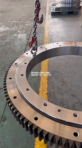 Cleaning the iron filings in the installation holes is a very important inspection step. | Merydom Slewing Bearing