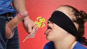 TASTE GAME – I sucked lollipops and then a surprise awaited me