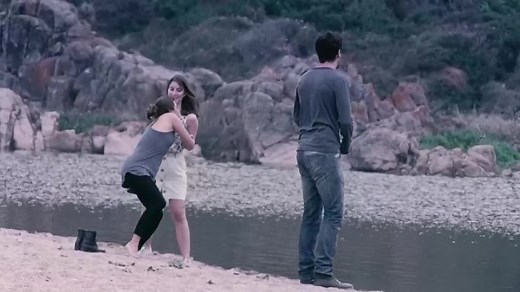JOVEN Y ALOCADA (2012)