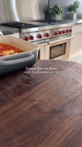 9K views · 71 reactions | Tomato ricotta pasta with basil parmesan oil✨Inspired by the roasted tomato feta pasta that went viral a couple years ago 懶Pasta:▪️ detailed ingredients below my comment | Meow & More | Facebook