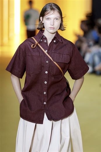 Taupe bag dalle passerelle 2025