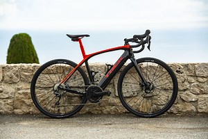 TREK Domane   LT　E-BIKEでもロードとしても使用可能