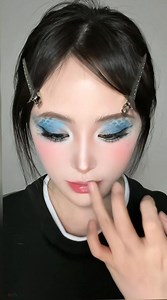 Don't toss old hairnets! Snake scale makeup 🐍 easy peasy! #妆点我的人生 #我的妆容力量_modified | Xiao Chen