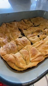👩‍🍳👨‍🍳 Unleash your inner Greek chef! Learn how to make a traditional Greek Spanakopita, including the pastry, with Thermomix®, Soula and her daughter Helen! 🇬🇷 🇬🇷 In this exclusive virtual Masterclass, you'll learn all the secrets and skills to make the ultimate spinach pie, PLUS Soula will inspire you with the versatility of this pastry by demonstrating triangle cheese pies (tiropites) and a mouthwatering Greek sweet called Diples 🤤🤤 Why spend hours making pastry when your Thermomix®