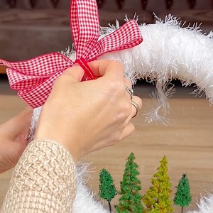 35K views · 95 reactions | DIY Door Decoration for Christmas. Crafts, How to make door ornaments #diy #Christmas | Very smart | Facebook