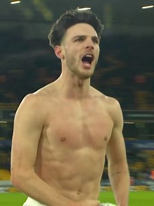 Declan Rice Shirtless Football Highlights in Premier League Match vs. Arsenal FC