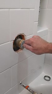203K views · 1.3K reactions | Delta shower valve installation 朗朗 #diy #plumbing #homeimprovement #bathroomremodeling #bathroomremodelingteacher | Bathroom Remodeling Teacher | Facebook