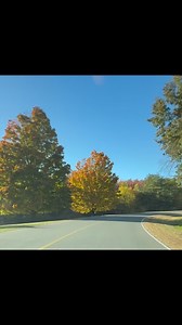 POV: the air is brisk, the leaves are turning, and you’re Hampshire bound. | Hampshire College