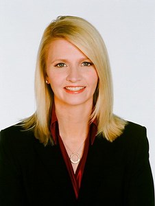 Kamps Joins Midwest BankCentre Women Connect Advisory Board