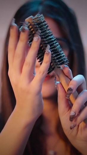 ASMR Hair Brush #hairbrush #hairbrushing #hairbrushingasmr #asmrhairbrushing #asmrtapping #asmrsleeptriggers