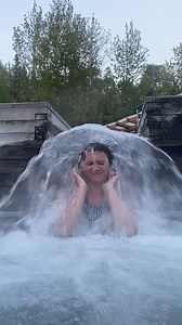 📍 Liard River Hot Springs Provincial Park. @yourbcparks This British Columbia Provincial Park is the second largest hot spring in Canada and open year round. If you want to visit and you’re not staying at the park, between 4/1 - 10/31 day use is $5 per adult, $3/child, or $10/family. However, if you stay at the campground for $26/day, you get access to the hot springs for free. Keep in mind, their generator hours are from 9-11AM and 6-8PM. When we were there, these hours were strictly enforced 