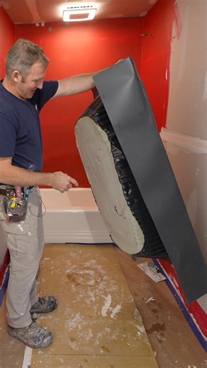 Tub protection 👊👊 #diy #bathroomremodel #homeimprovement #bathroomremodelingteacher | Bathroom Remodeling Teacher